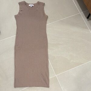 Magaschoni Taupe Ribbed Sleeveless Dress size L like new